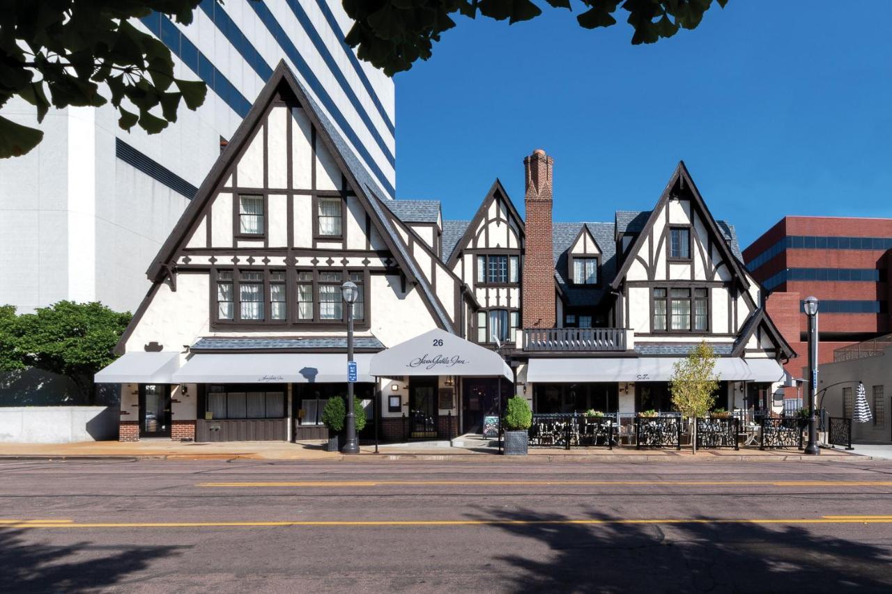 Seven Gables Inn, St Louis West, A Tribute Portfolio Hotel Clayton Ngoại thất bức ảnh