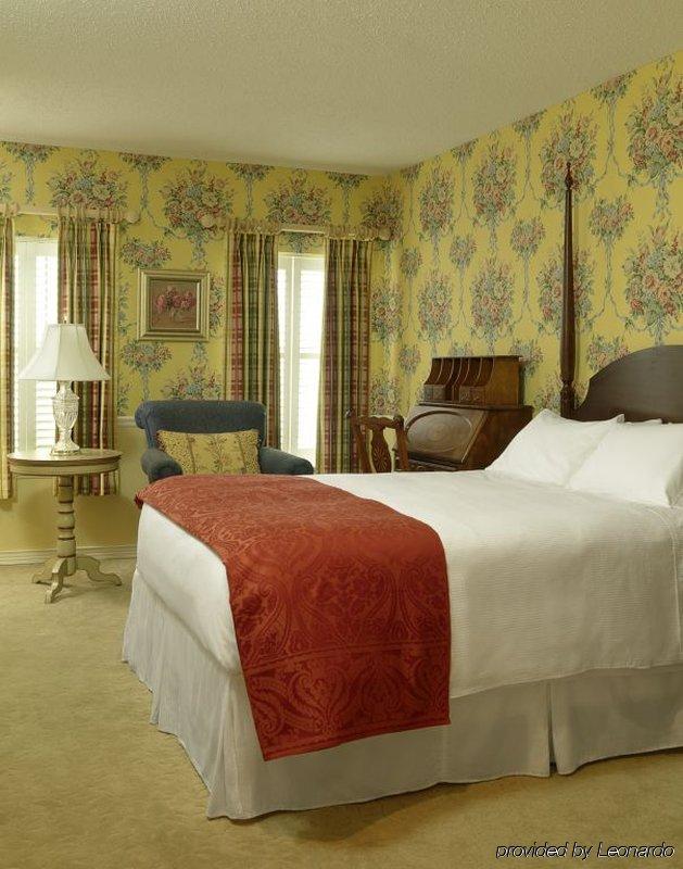 Seven Gables Inn, St Louis West, A Tribute Portfolio Hotel Clayton Phòng bức ảnh