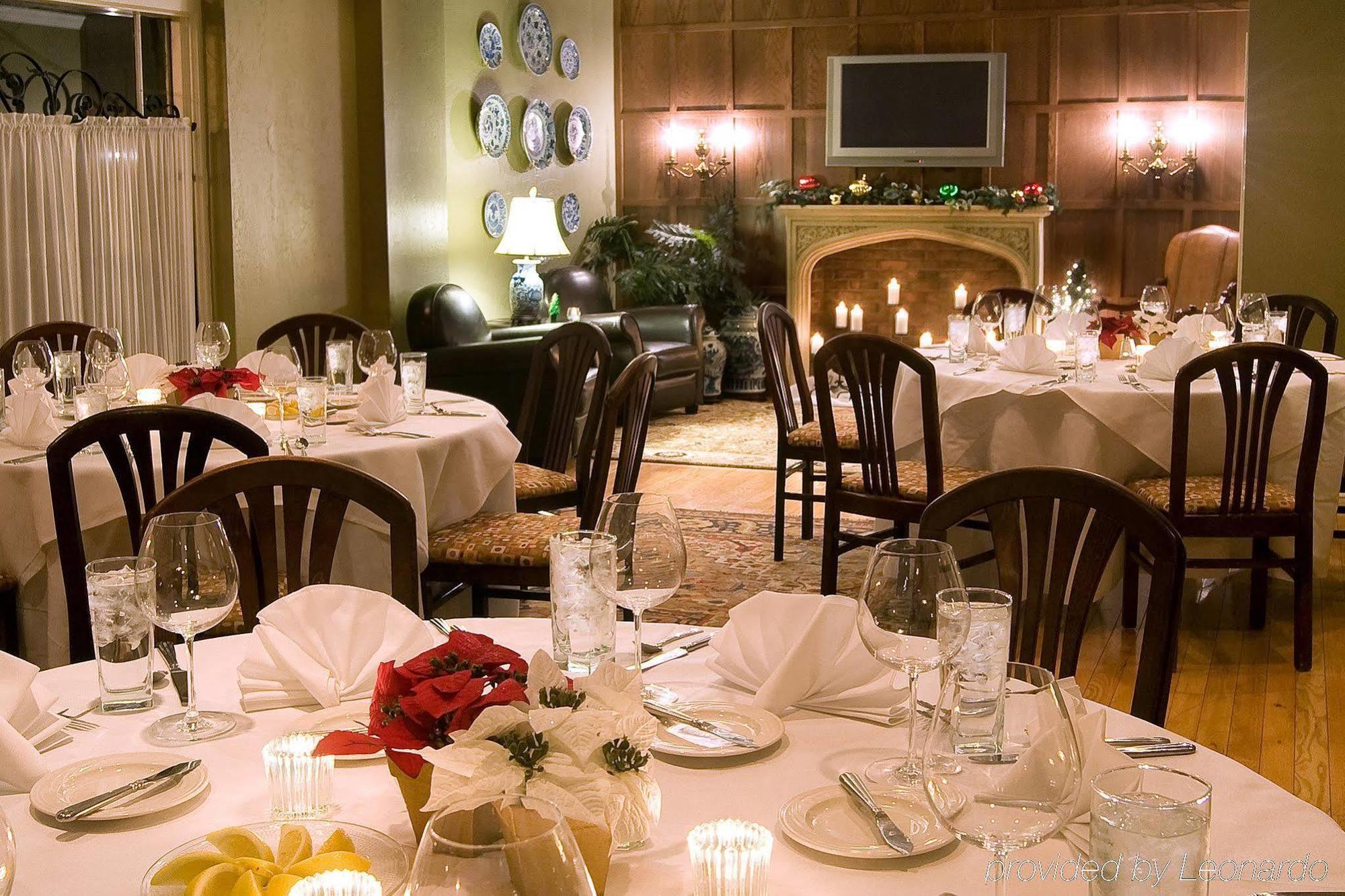 Seven Gables Inn, St Louis West, A Tribute Portfolio Hotel Clayton Ngoại thất bức ảnh