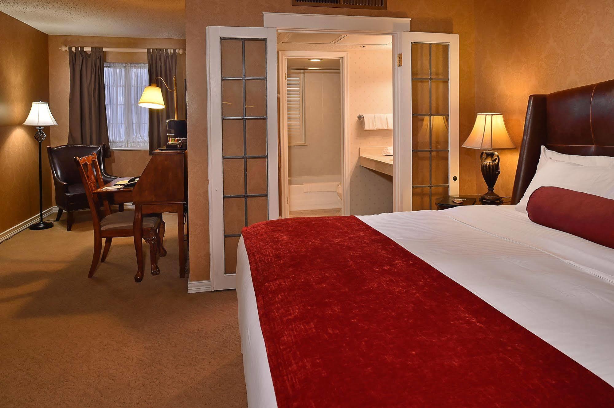 Seven Gables Inn, St Louis West, A Tribute Portfolio Hotel Clayton Ngoại thất bức ảnh